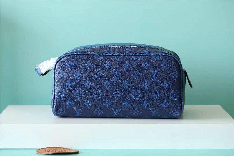 Louis Vuitton M30849 Extra-large Toilet Bag