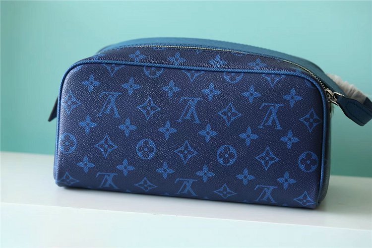 Louis Vuitton M30849 Extra-large Toilet Bag