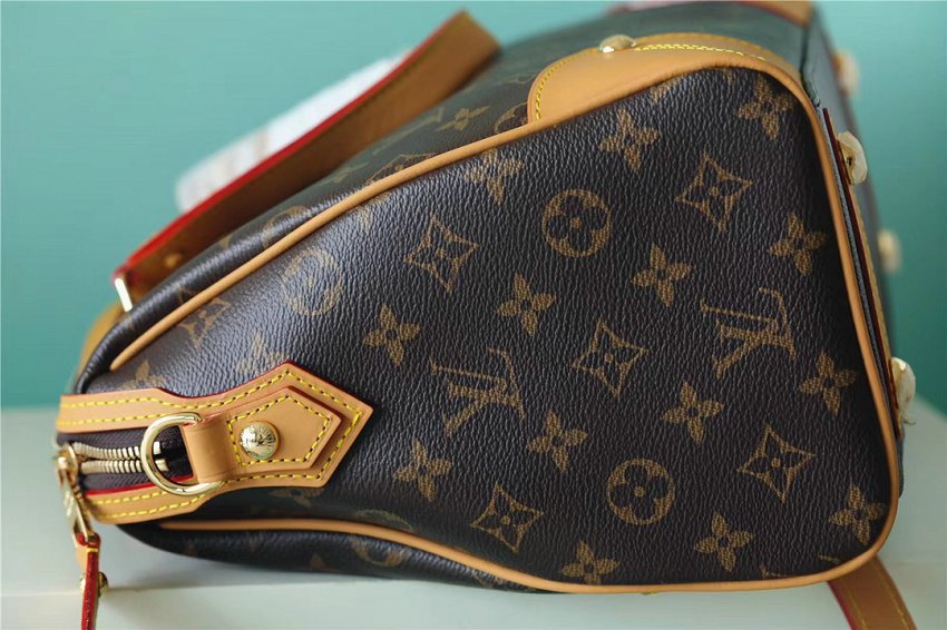 Louis Vuitton M40325 Retiro Handbags