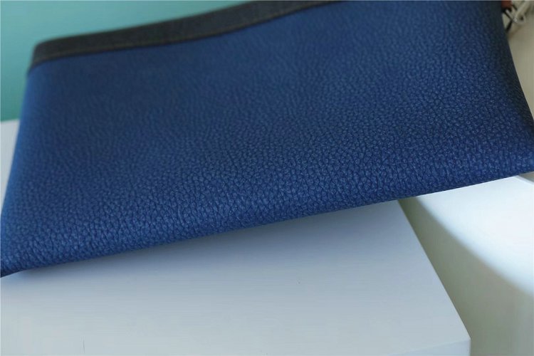 Louis Vuitton M81781 POCHETTE TO-GO 30cm Blue full leather 