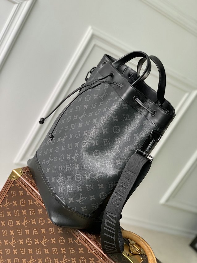 Louis Vuitton M46693 Handbag