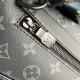 Louis Vuitton M46693 Handbag