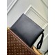 Louis Vuitton M69837 Aerogram Ipad Protecter Bag