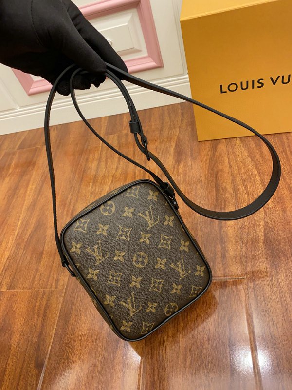 Louis Vuitton M69404 Christopher Shoulder Bag