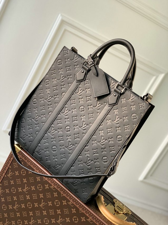 Louis Vuitton M21866 Sac Plat NV  Monogram Taurillon Bag