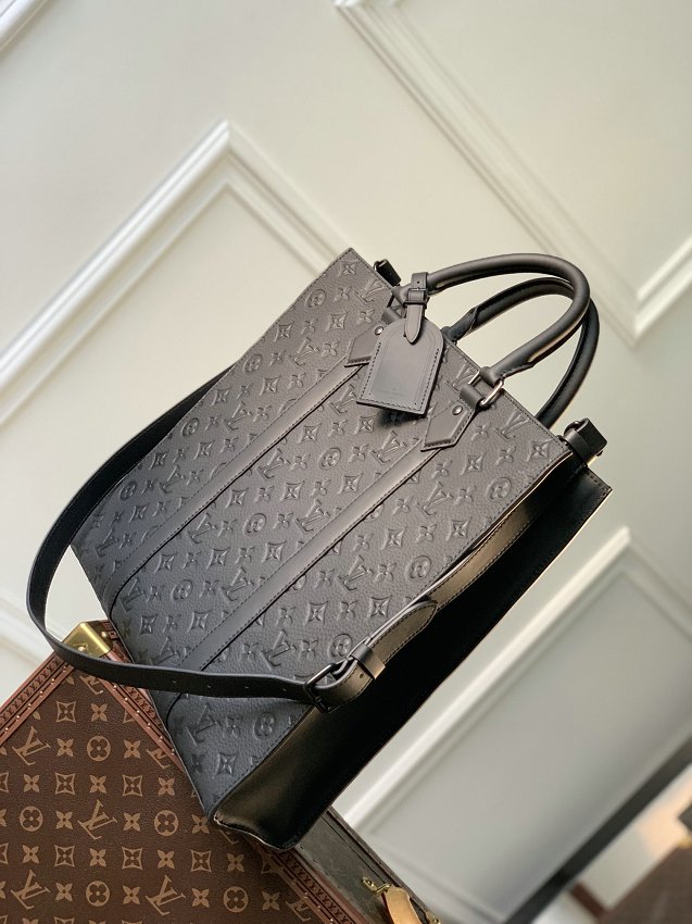 Louis Vuitton M21866 Sac Plat NV  Monogram Taurillon Bag