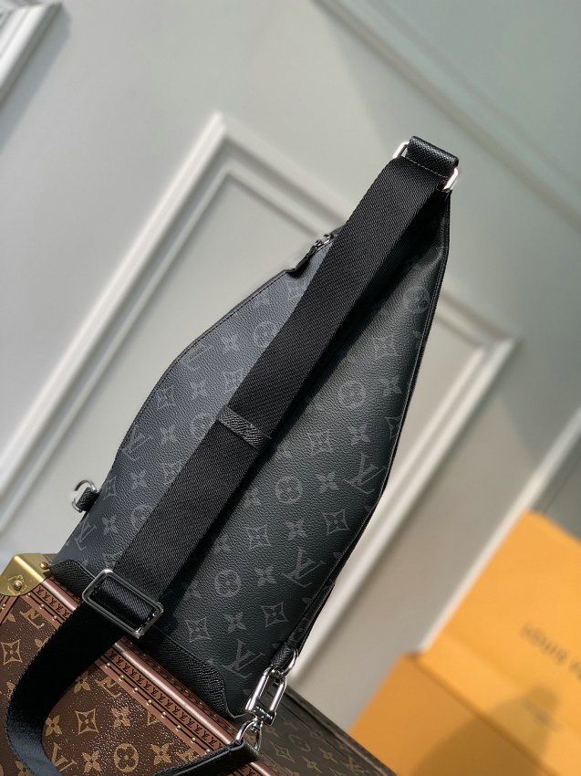 Louis Vuitton M30936 Duo Slingbag Taigarama 