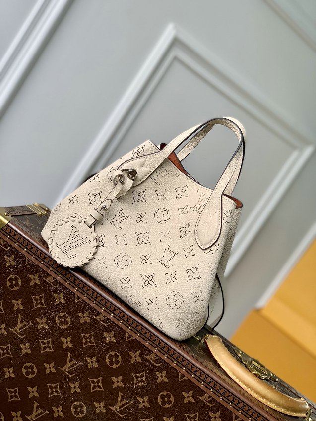 Louis Vuitton M21849 Top Cowleather Blossom PM Mahina Shoulder bags W/Dust bag ID Card Free Shipping 