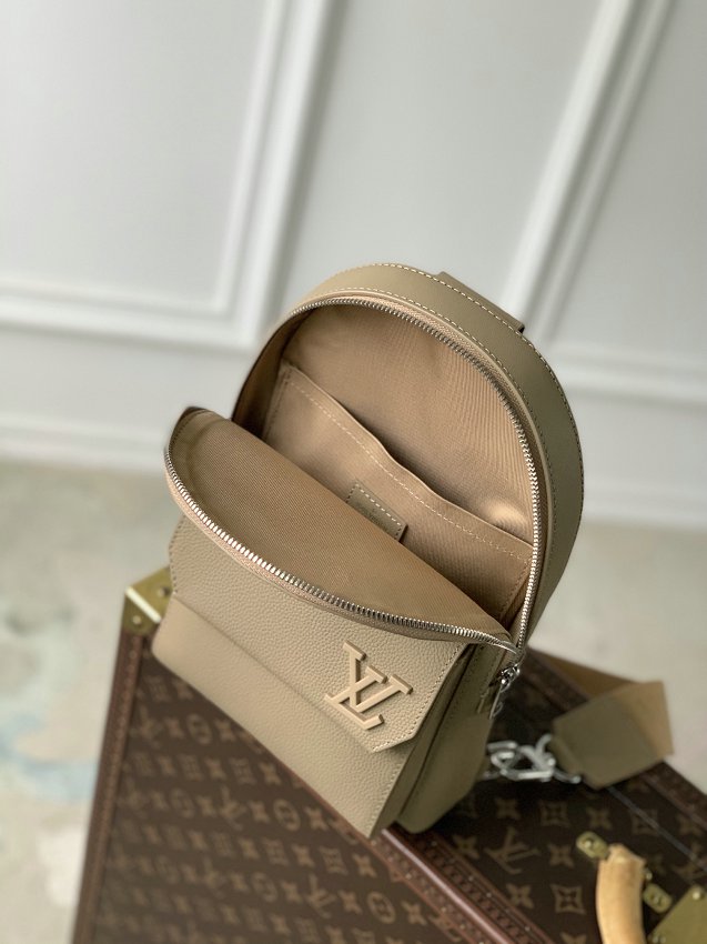 Louis Vuitton M23765 Pilot Slingbag  