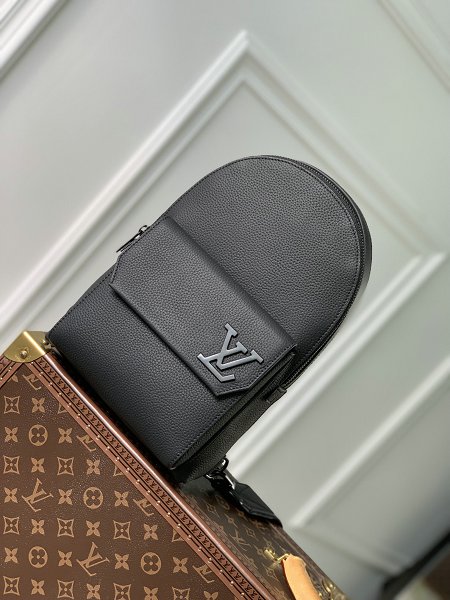 Louis Vuitton M23736 Pilot Slingbag LV Aerogram 