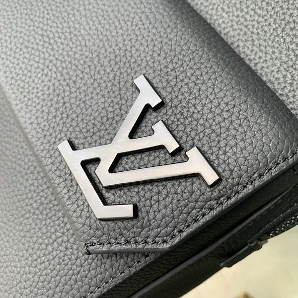 Louis Vuitton M23736 Pilot Slingbag LV Aerogram 