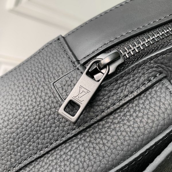 Louis Vuitton M23736 Pilot Slingbag LV Aerogram 