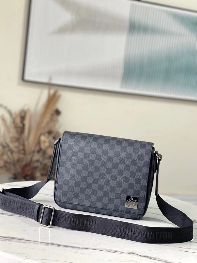 Louis Vuitton N42710 District PM Damier Graphite Canvas