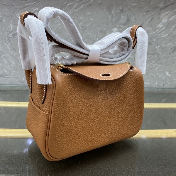 Hermès Lindy mini 19 Shoulder Bag