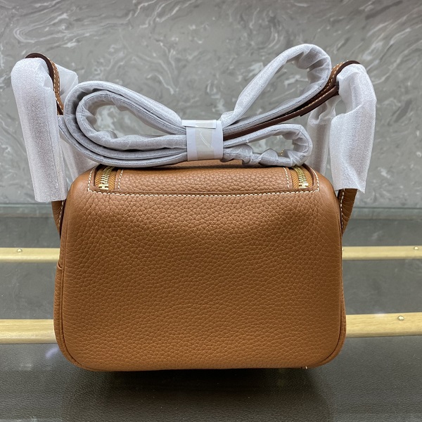 Hermès Lindy mini 19 Shoulder Bag