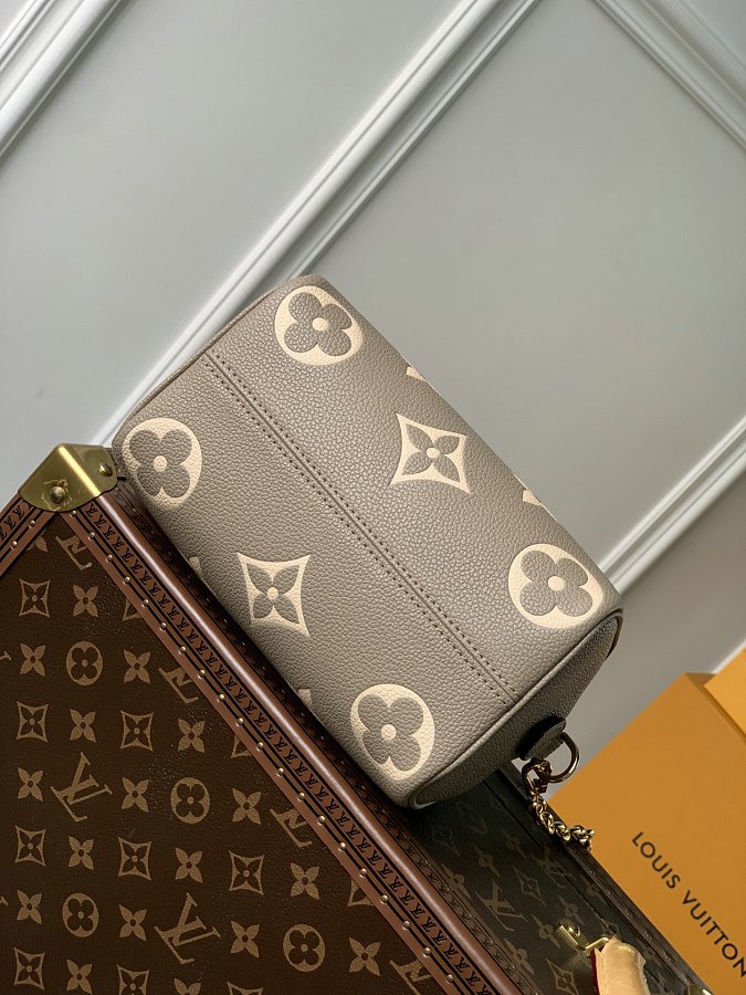 Louis Vuitton M58953 Speedy Bandoulière 20 Monogram Handbag