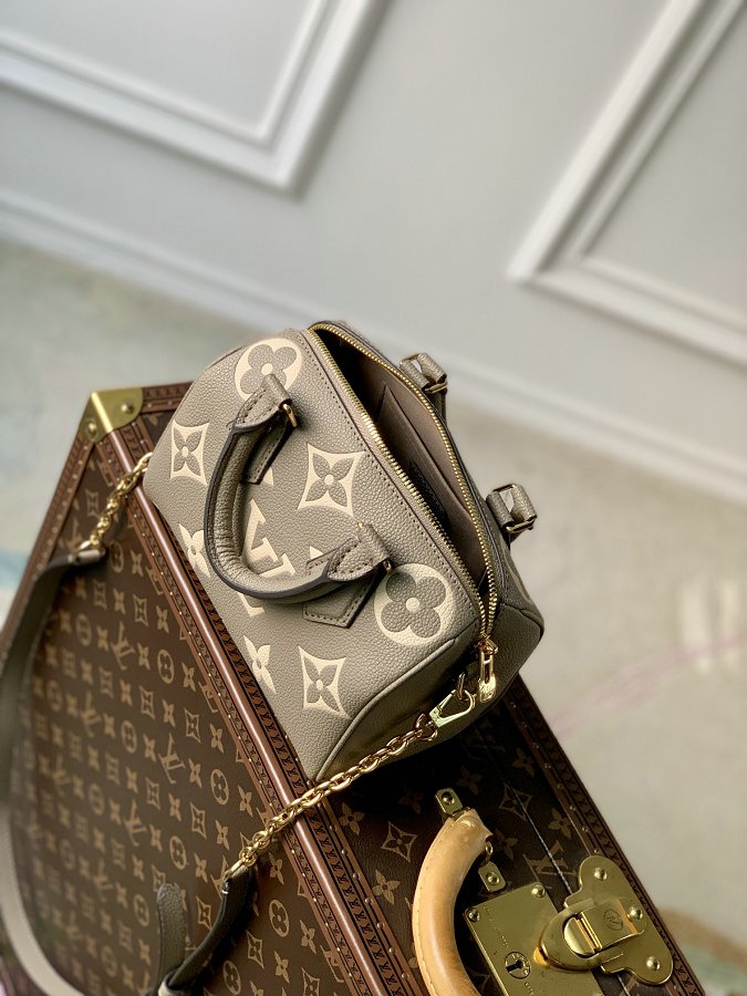 Louis Vuitton M58953 Speedy Bandoulière 20 Monogram Handbag