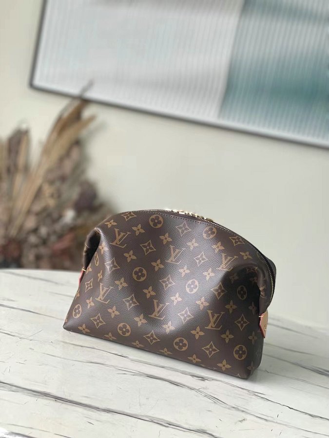 Louis Vuitton M46458 LV Cosmetic Pouch GM 