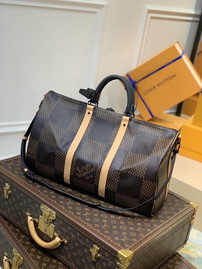 Louis Vuitton M40360  KEEPALL 50 BANDOULIERE 