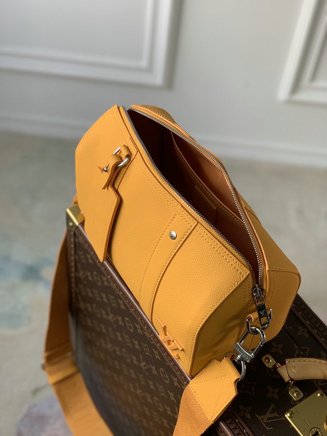 Louis Vuitton M21438 Keepall Bag