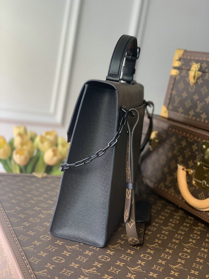 Louis Vuitton M30591