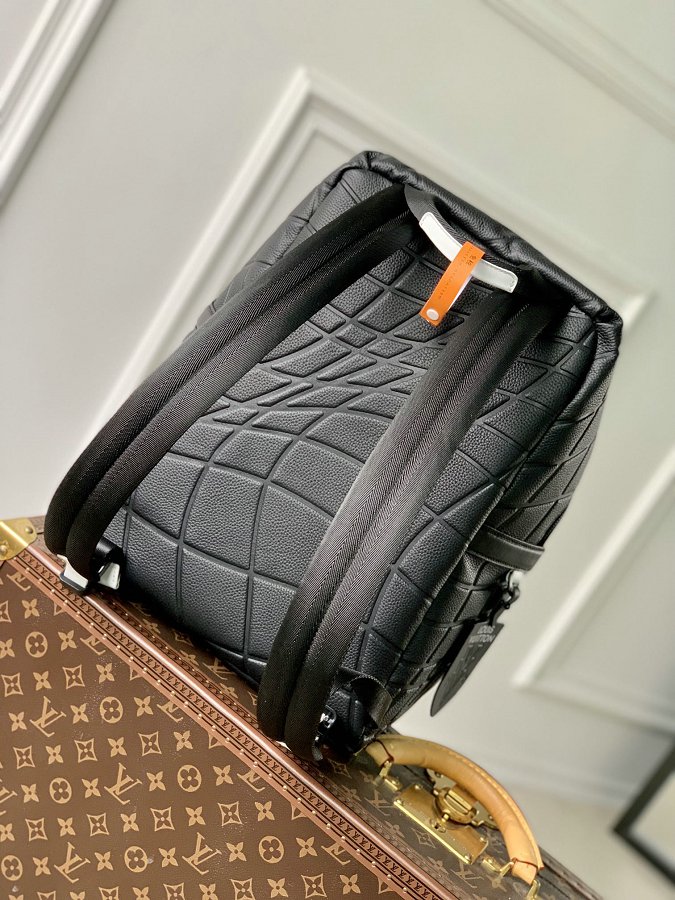 Louis Vuitton M21391 Backpack