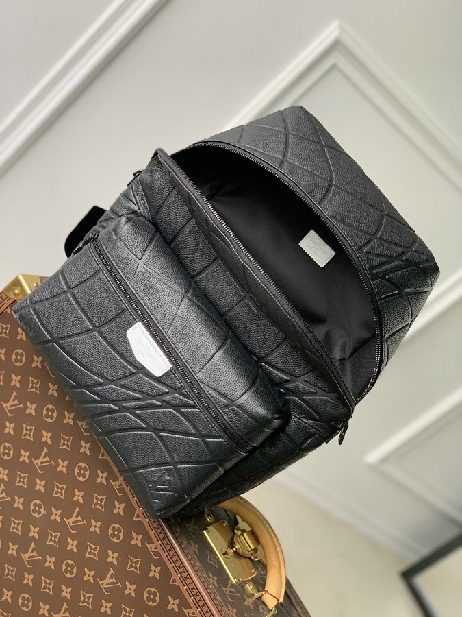 Louis Vuitton M21391 Backpack