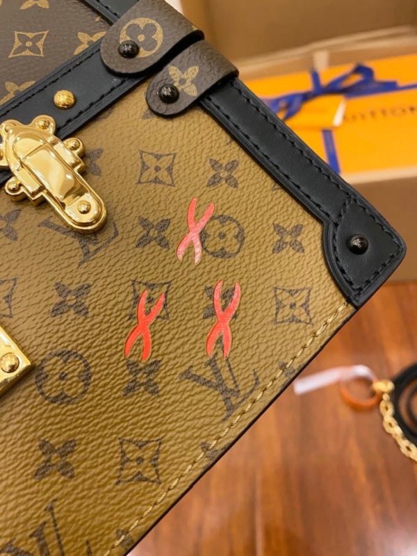 Louis Vuitton M43596 Reverse Monogram Soft Trunk Clutch Crossbody Bag