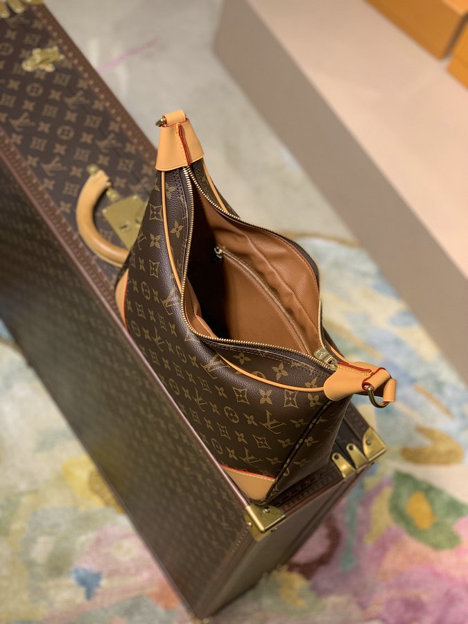 Louis Vuitton M51265 Monogram Boulogne 30 Shoulder Bag