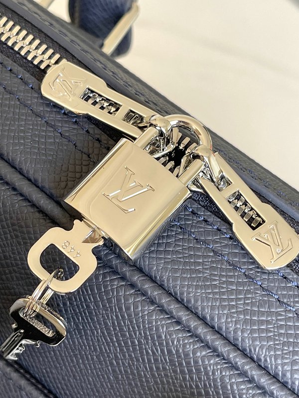 Louis Vuitton M30967 Porte Documents Voyage  Porte 