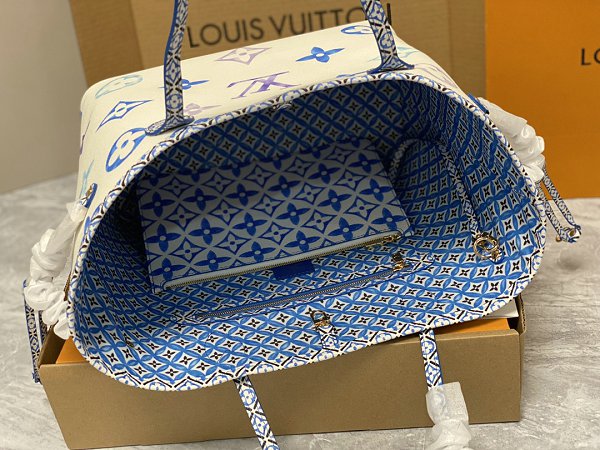 Louis Vuitton M22979 By The Pool Neverfull MM 