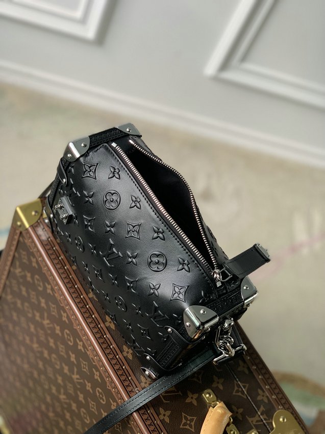 Louis Vuitton M21709 Nicolas Ghesquière Petite Malle Side Trunk Bag