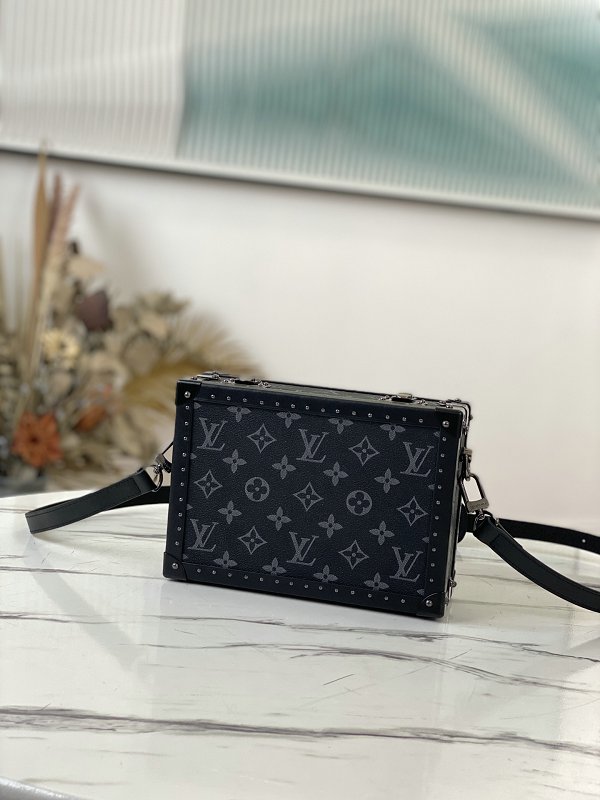 Louis Vuitton M20251 Clutch Box  