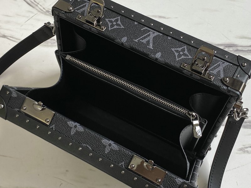 Louis Vuitton M20251 Clutch Box  