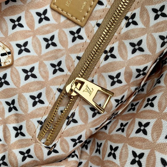 Louis Vuitton M22975 Outlet By The Pool OnTheGo MM On Sale