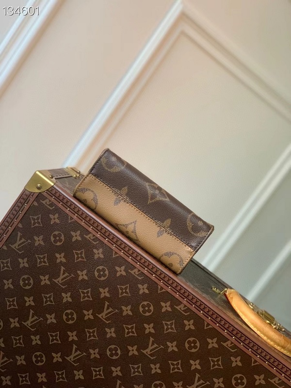 Louis Vuitton M46839