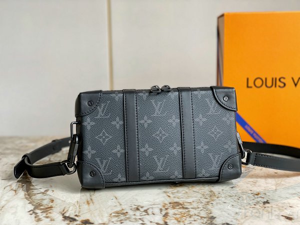 Louis Vuitton M69838 Soft Trunk Wallet M69838 Monogram