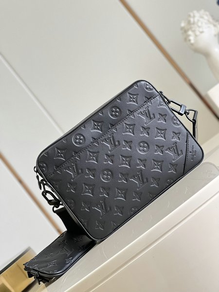 Louis Vuitton M69827 Monogram shadow Duo Messenger Crossbody body bag