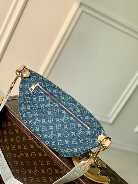 Louis Vuitton M46837 High Rise Monogram Denim Waist Bag On Sale Outlet 