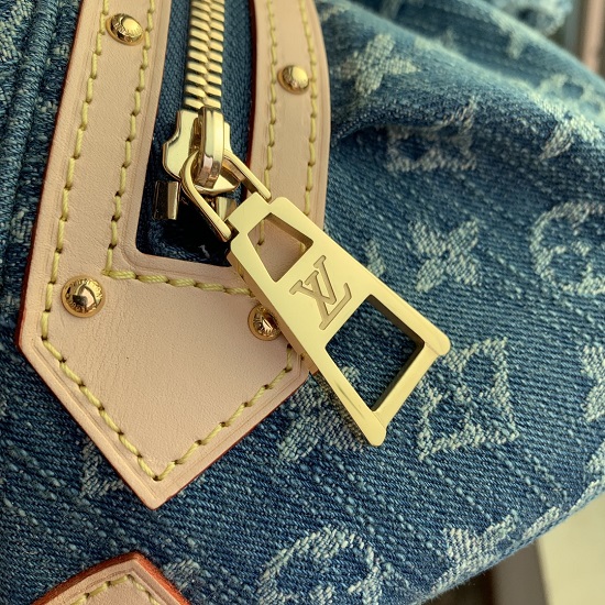 Louis Vuitton M46837 High Rise Monogram Denim Waist Bag On Sale Outlet 