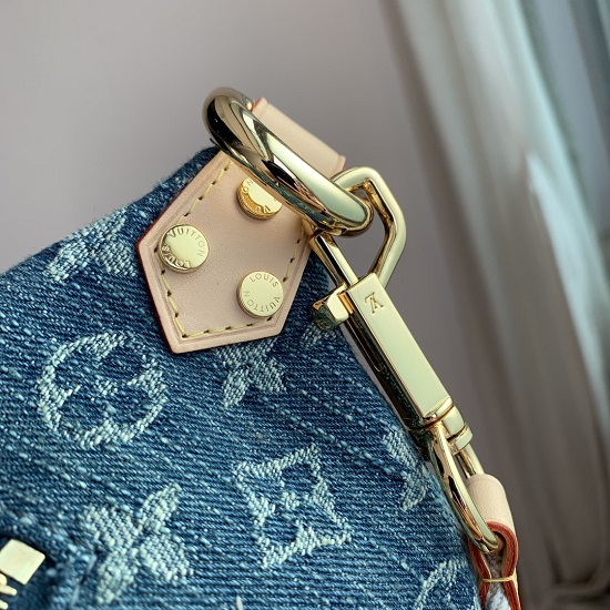 Louis Vuitton M46837 High Rise Monogram Denim Waist Bag On Sale Outlet 