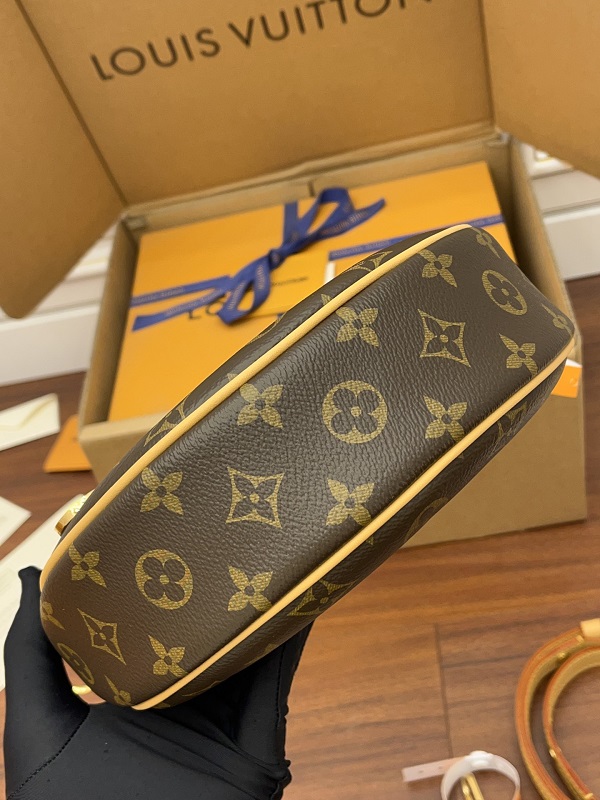 Louis Vuitton M81098 Loop Bag Monogram Canvas Women's Handbags 