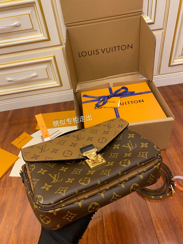 Louis Vuitton M44876 Pochette Métis Monogram Reverse Canvas Women Bag Outlet Onsale 