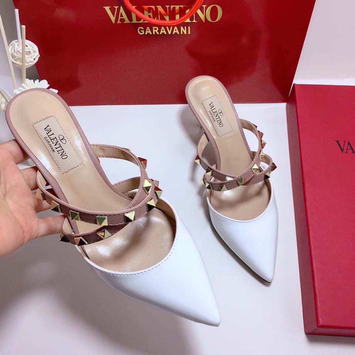 Valentino Rockstud Caged 100 Grainy Leather Pumps High Heels Ball Shoes White