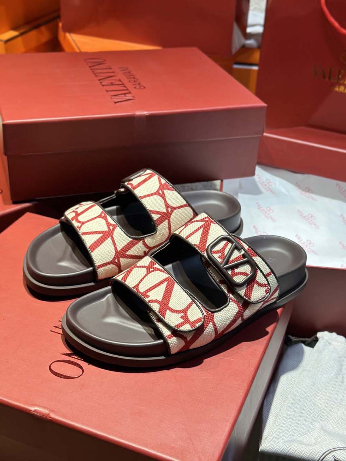 Valentino Unsex Slippers Sandals Shoes 