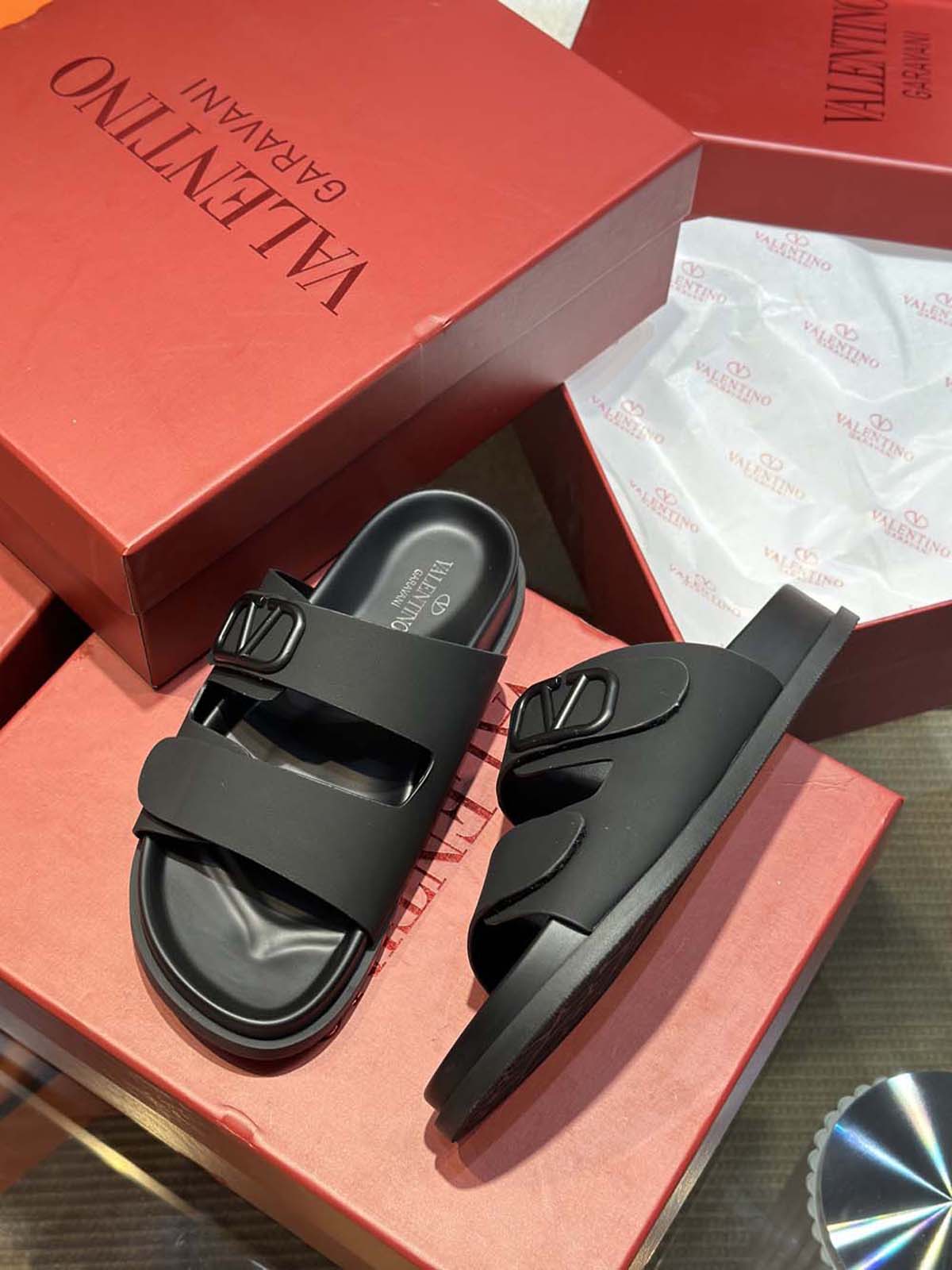 Valentino Unsex Slippers Sandals Shoes 