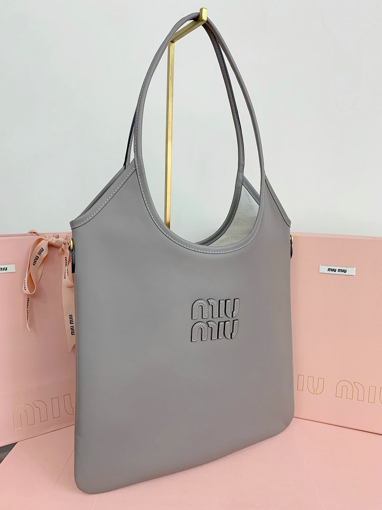 Miu Miu  Women's IVY  Tote Shoulder Bag Leather letter logo adds a unique classic style in Grey