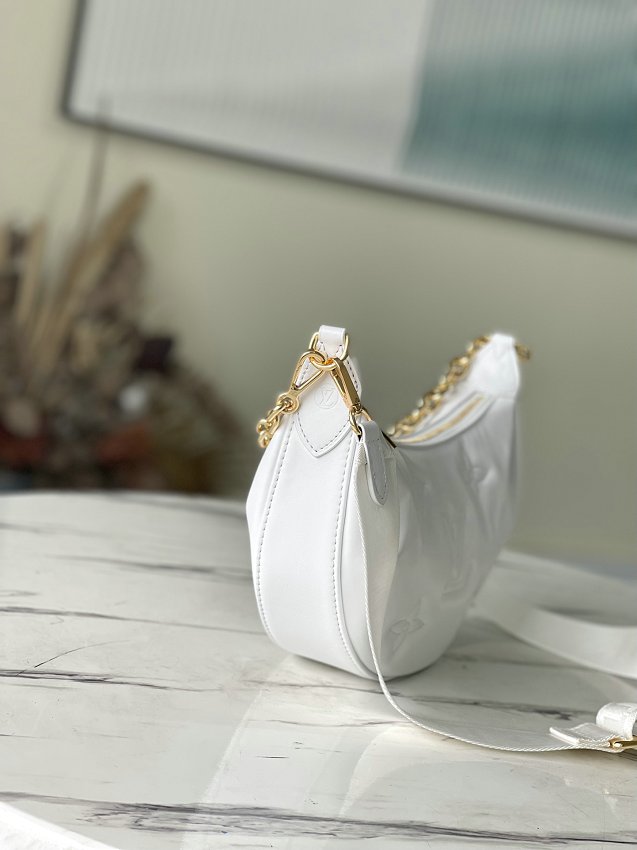 Louis Vuitton M59959 Over The Moon Bag Handbags For Women In White 